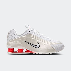 Nike Shox R4 "White/Picante Red" | AR3565-103