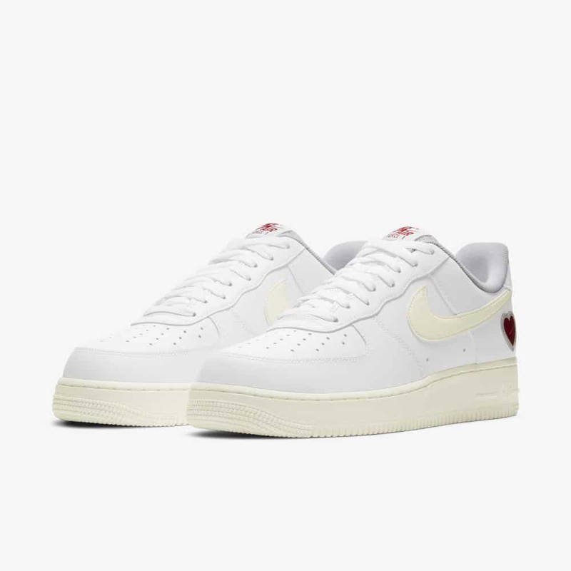 Nike Air Force 1 Valentines Day | DD7117-100