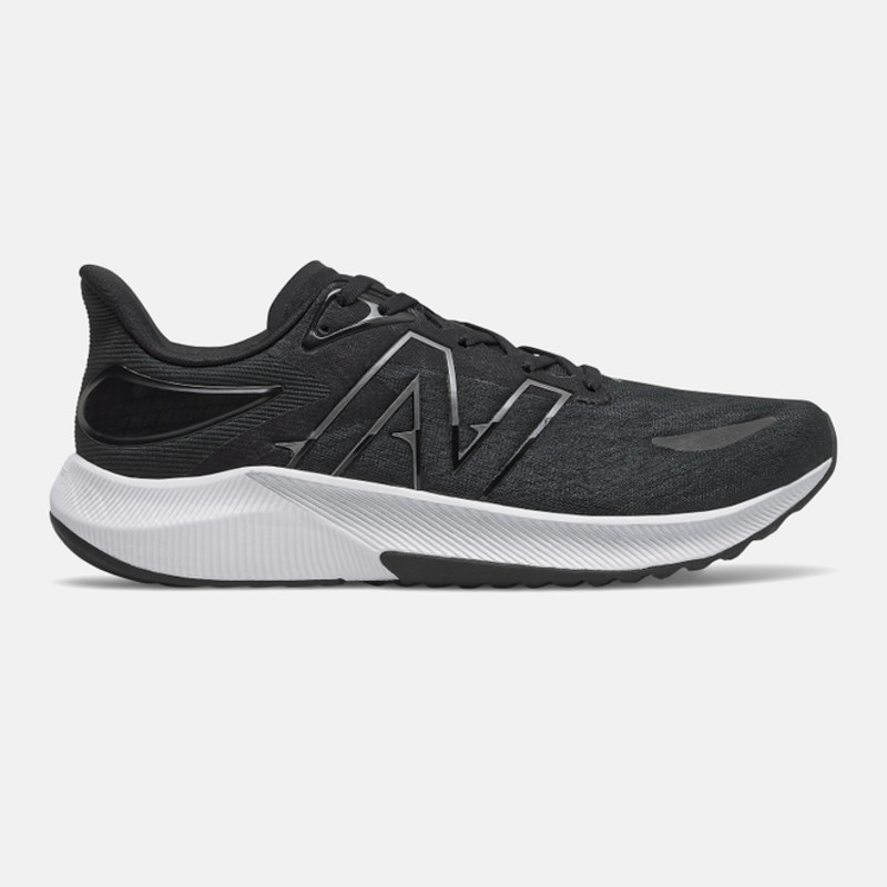 New Balance FuelCell Propel v3 - Black with White | MFCPRLK3