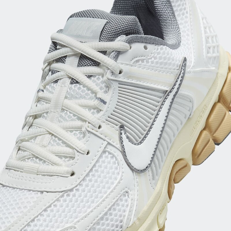 Nike Zoom Vomero 5 "Summit White/Pure Platinum" | FJ2028-101