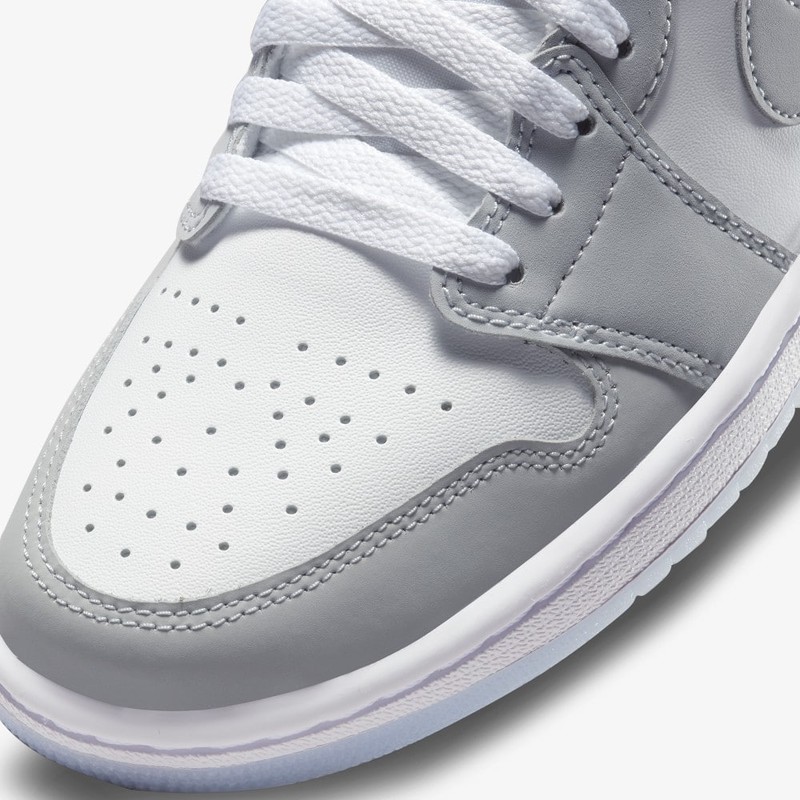 Air Jordan 1 Low Wolf Grey | DC0774-105