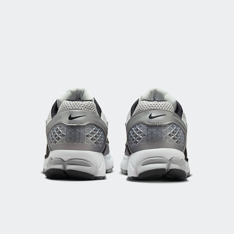 Nike Zoom Vomero 5 "Metallic Silver/Black" | FJ4151-004