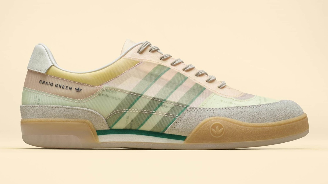 Durchsichtige Materialien und mehrfache Laces zieren den Craig Green x adidas Squash Polta AKH