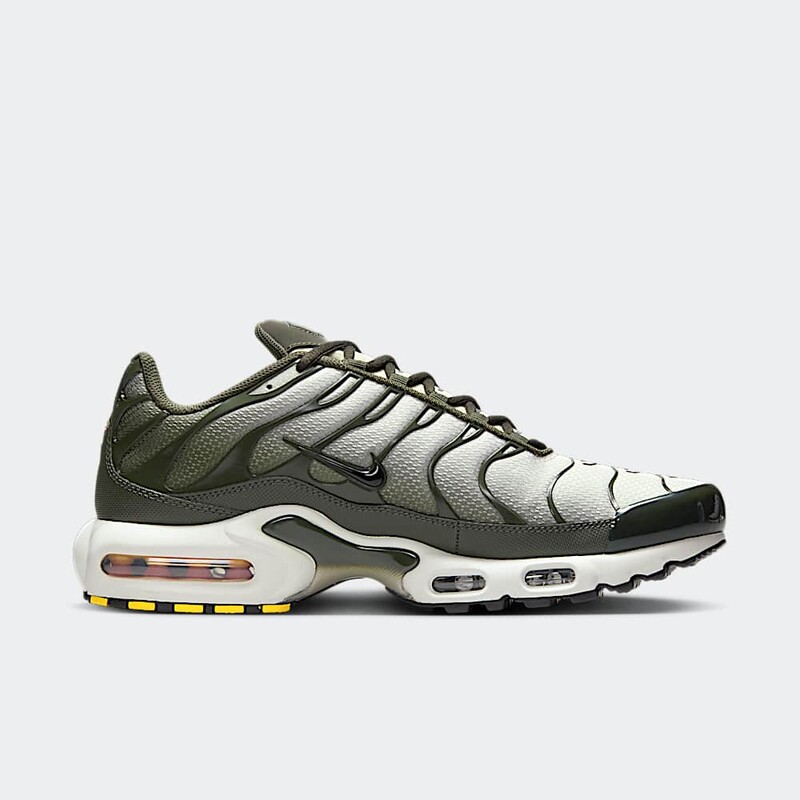 Nike Air Max Plus "Sequoia" | DM0032-300