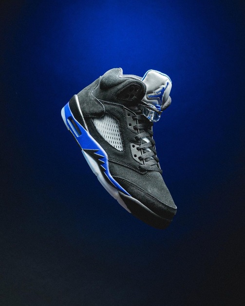 Blue and black jordan 5 online