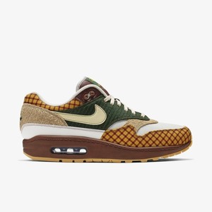 Missing Link x Nike Air Max Susan | CK6643-100