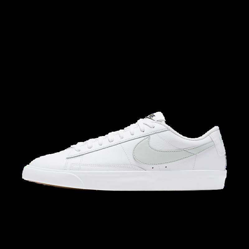 nike blazer low lx sneaker