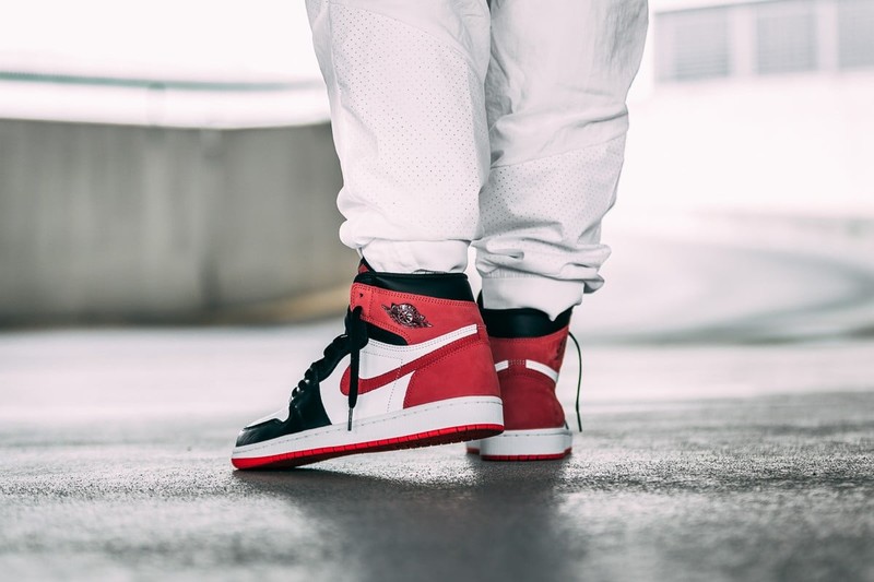 Air Jordan 1 High OG Track Red | 555088-112