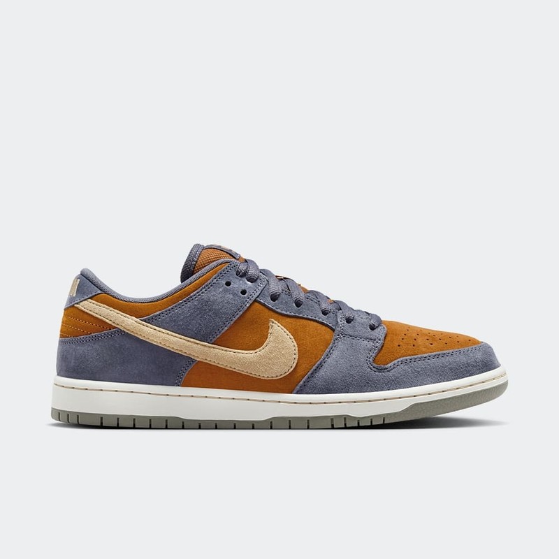 Nike SB Dunk Low "Light Carbon" | HF3063-002