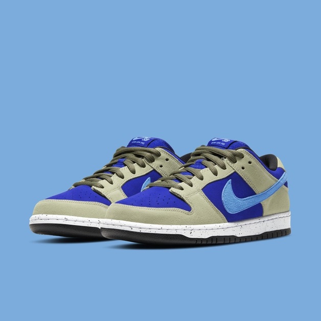 Official Images of the Nike SB Dunk Low 