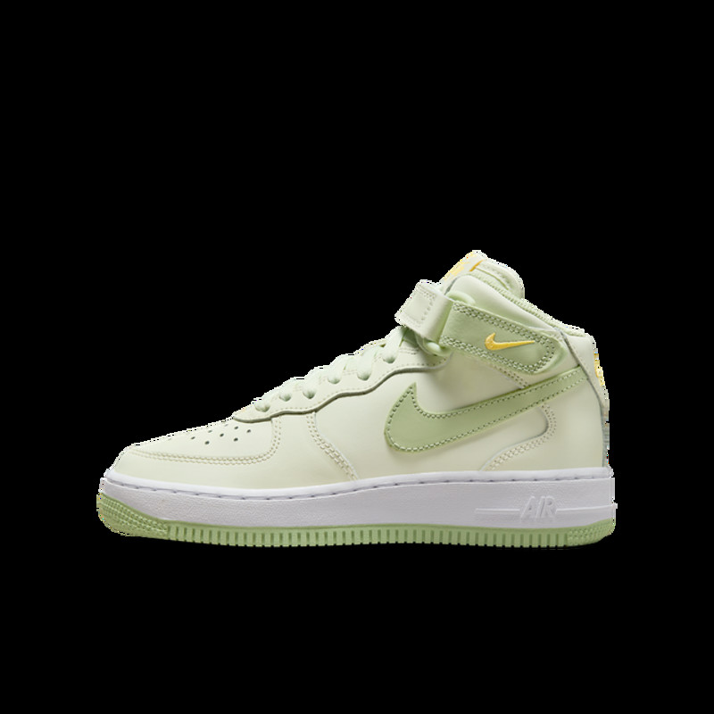 Nike boys Air Force 1 Mid Le (Big Kid)