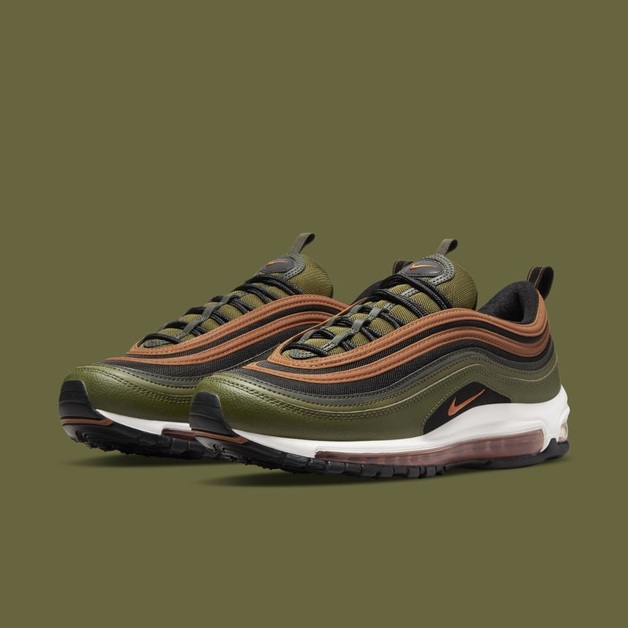 Kommender Nike Air Max 97 ähnelt der ikonischen MA-1 Jacke