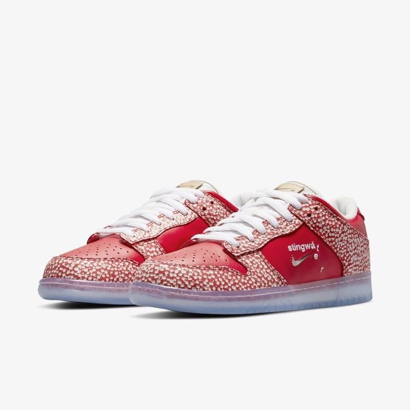 Stingwater x Nike SB Dunk Low Magic Mushroom | DH7650-600