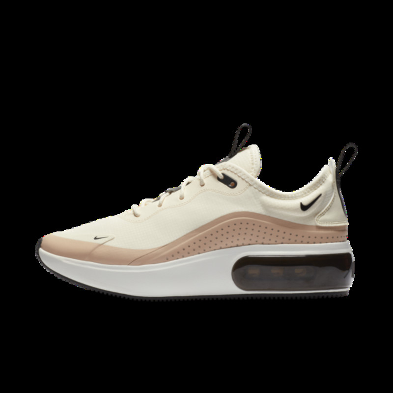 Nike best sale dia beige