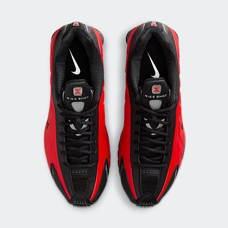 Nike Shox R4 "Bred" | HQ1988-600