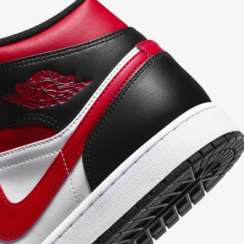 Air Jordan 1 Mid Bred Toe | 554724-079