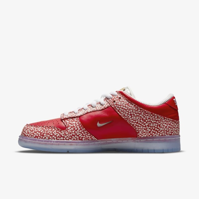 Stingwater x Nike SB Dunk Low Magic Mushroom | DH7650-600