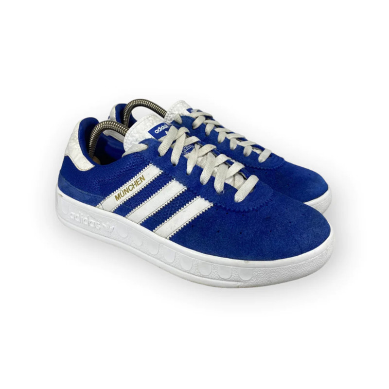 Adidas munchen hotsell blue and white