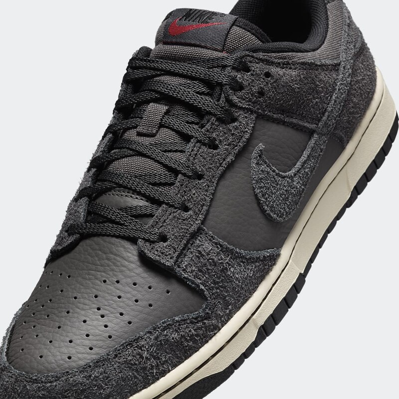 Nike Dunk Low PRM "Off Noir" | HF3145-001