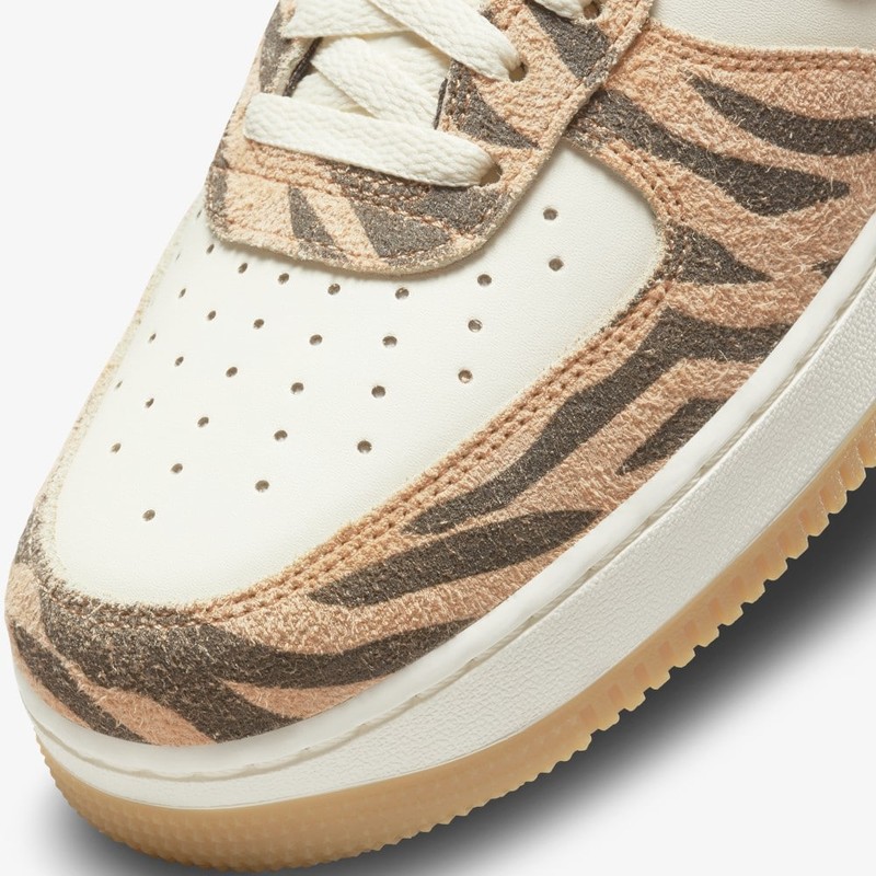 Nike Air Force 1 Animal | DJ6192-100