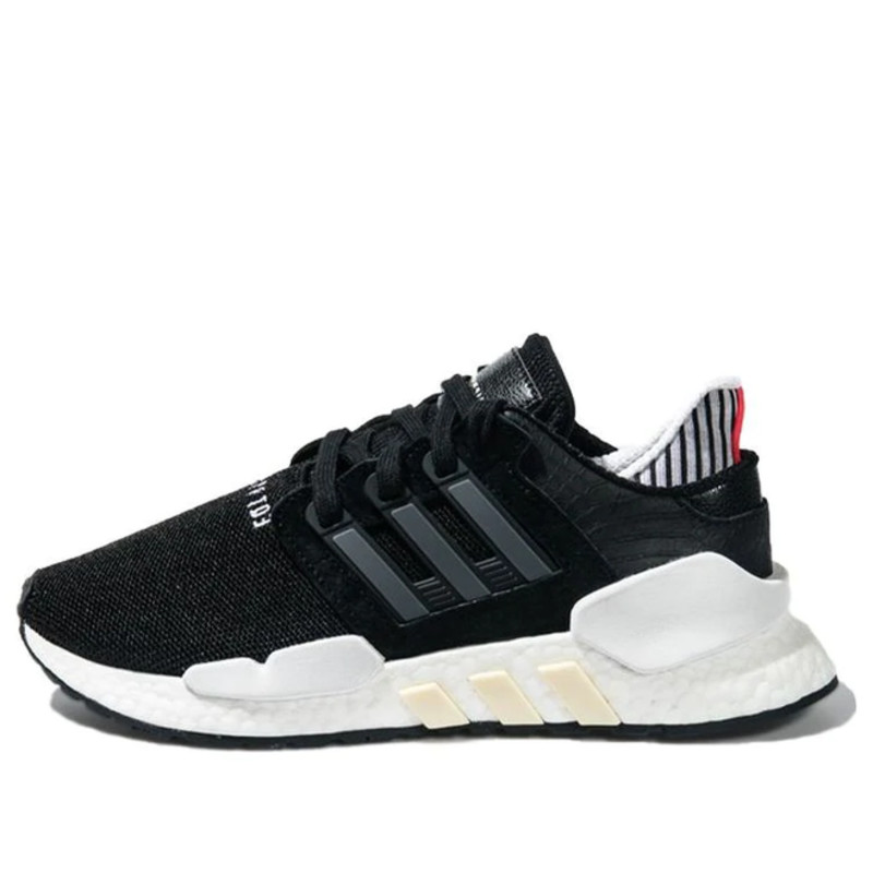 Eqt support outlet 91/18 core black