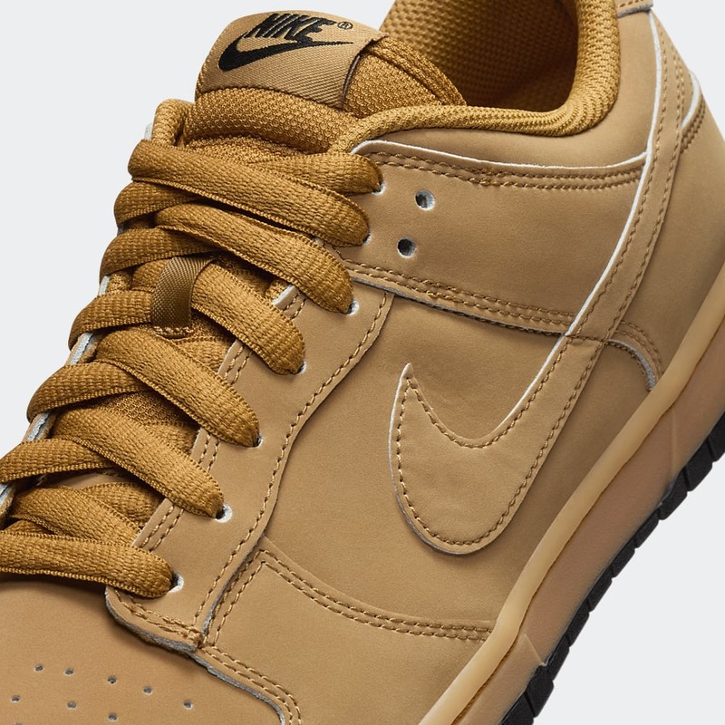 Nike Dunk Low "Wheat" | HQ1932-700