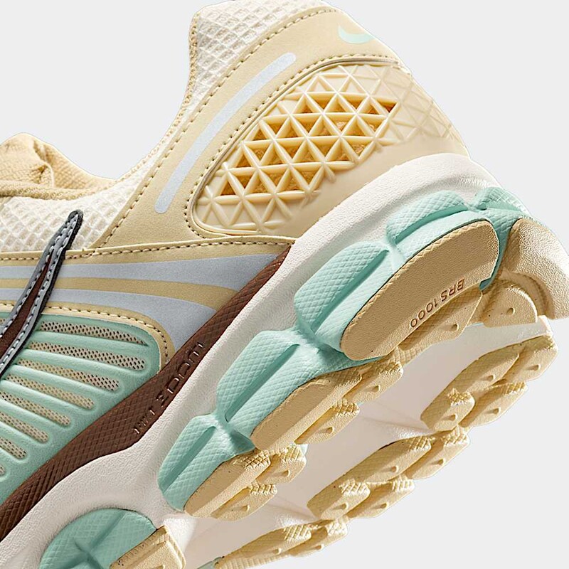 Nike Zoom Vomero 5 "Team Gold/Seafoam" | IB2987-700