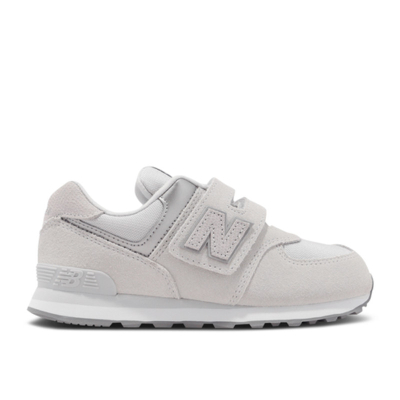 Donna store new balance