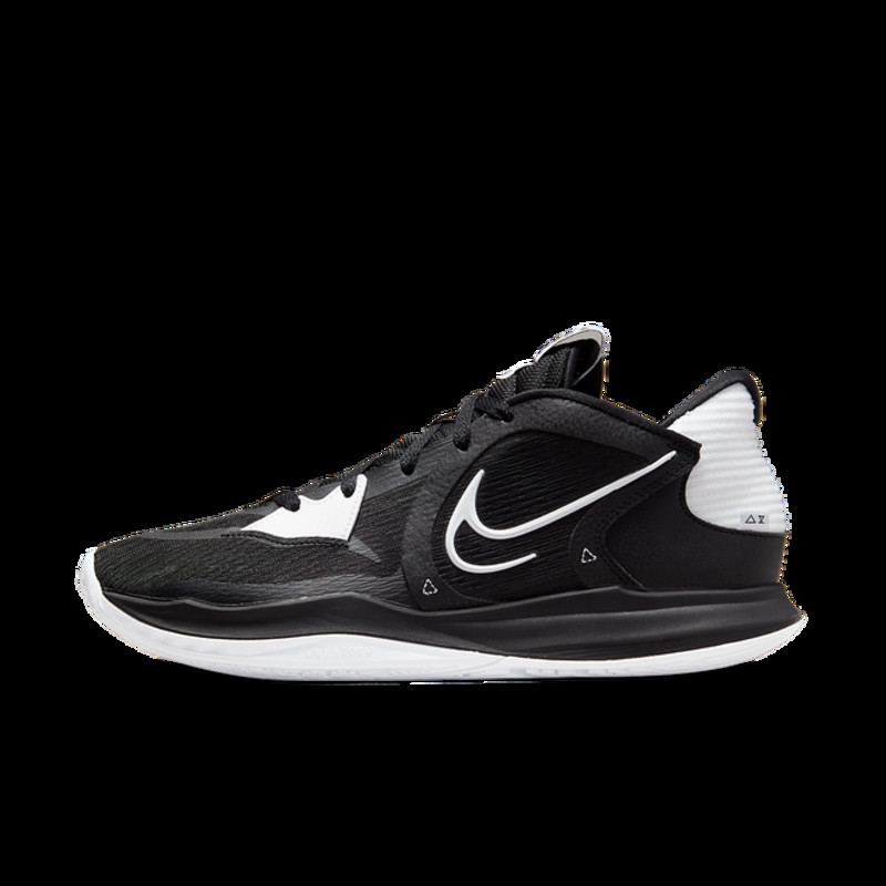 Kyrie low hot sale black white